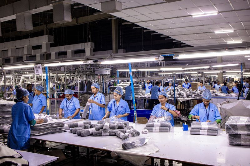 Textil und Mode – Eintüten bei APOOL WERKE (Illustrationsfoto)